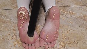 THE PEA SEEDS STUCK INTO MY SOLES!MP4