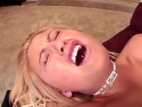 Dudes give skinny slut with small tits deep double penetration in living room