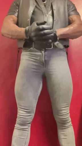 Smoke Chill Bate &amp; Bust