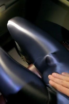 I Cum in Supertight Leggings on the Bus Getting Back From Training