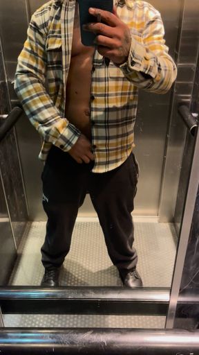 Almost get caught in the elevator