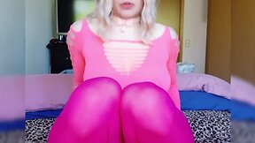 Sissy in chastity: a cute look