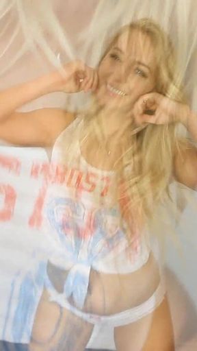 Hayley Marie Coppin - Bouncy Bouncy