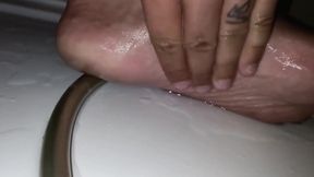 Twink Is Cleaning Dirty Feet