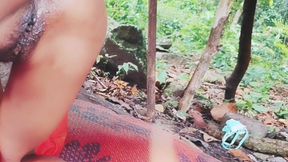 A Hott Girl Was Fucking with Her Lover in Jungle, Outdoor Sex Video