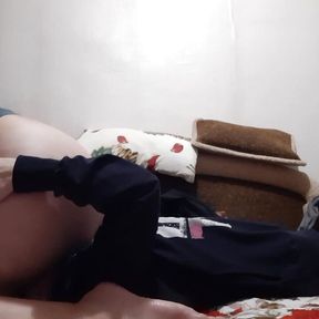 I sit on her face and fuck her hard in the mouth and cum - Lesbian-candys