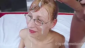 Wild Amateur Bukkake Sex