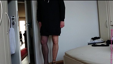 Welche Farbe der Nylons für das Kleid