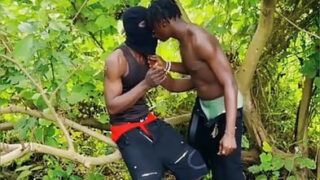 Amatør unge asiatiske homoseksuelle ludere, stor sort pik bliver analt kneppet