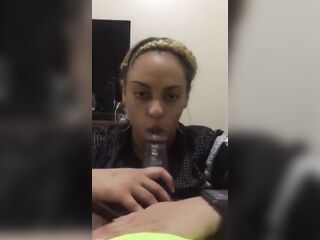 Light Skin Thicc Gives Head (Black Amateur)