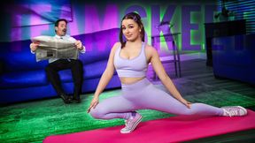 Toned and Thankful: Stepdaughter&#039;s Yoga Session Turns into a Fuck Fest with Stepdaddy