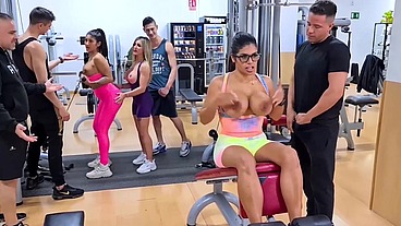 REAL ORGY ON THE GYM 4 BOYS FOR 3 GIRLS 1 HOUR - SHEILA ORTEGA