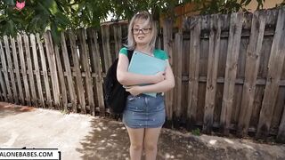 annie archer nerd girl use bbc for first time_1