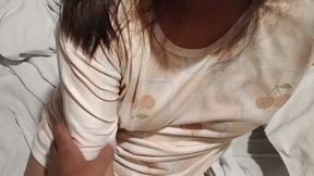20 Year old Pinay wants to get fucked while cleaning