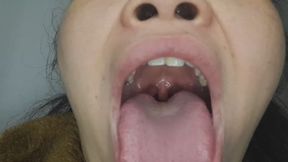 Dirty pervert shows you her deepest insides - Úvula Fetish
