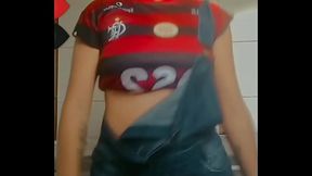 Novinha Rabuda Rebolando