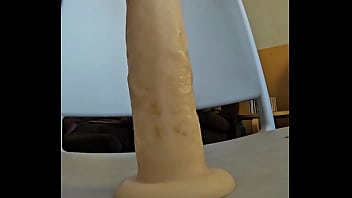 Riding 8inch dildo