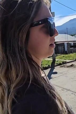 I Meet an Old Friend Along the Way and Invite Him to Fuck