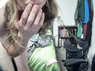 Marvelous Sissy Crossdresser Allie Camming