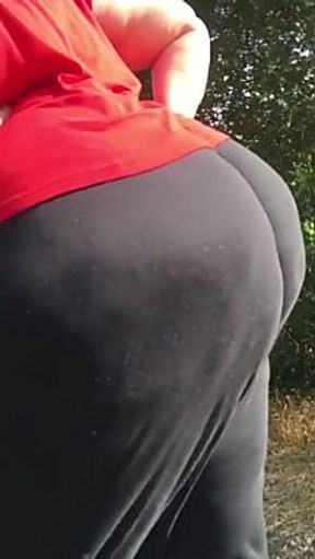 Public Park Candid: Massive Ass GILF BBW Voyeur Show