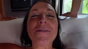 Sexy MILF Raquel Diamond gets wild with handjobs and deepthroat