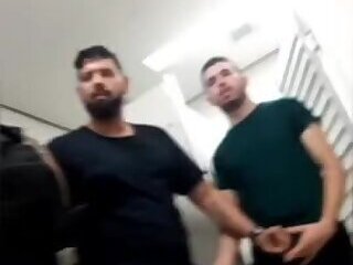 Straight men does it best