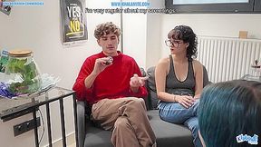 Comment Tourner Avec Moi ? Devineras-tu La Taille De Mes Seins ? - Je Reponds A Toutes Les Questions