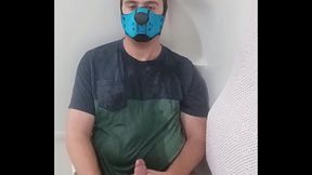 Je me pisse dessus comme un chiot patetic soumis