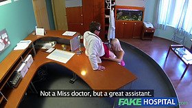 Fakehospital perfect sumptuous blond gets inspected and squirts