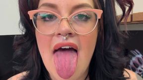Kinky BBW in fishnets teasing solo - very fat butt