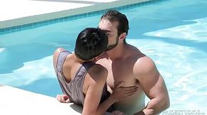 Hot Daddy Eats Young Ass in The Pool