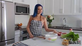 MOFOS - Gorgeous Housewifes Aidra Fox & Jewelz Blu Enjoy A Hot Lesbian Action In The Kitchen