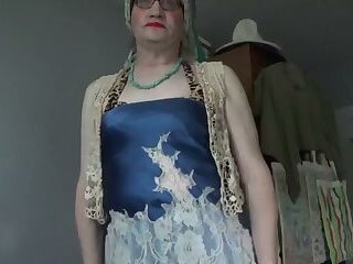 Ladyboy Serge Ave-Lusin. 2026jb
