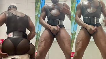 Black Muscle Butt Post Workout Bate Session