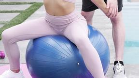 ”Brunette Mature's HIIT Cardio Workout with Meat”