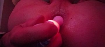 Sexy TWINK plays with his STARFISH