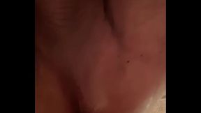 Dildo spielen im Urlaub