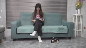 Yu Yu in street casual wear