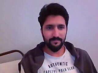 Desi vickykaushal look alike