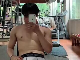 jerk off at the gym