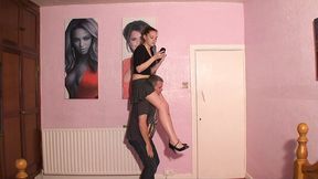 Sophie's Cute Shoulder Ride