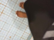 Mucho semen en la ducha