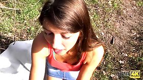 Jolie Fille, the Czech teen, gets her tight ass drilled in a park for cash