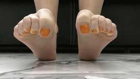 I love your toe curl orange color (Part 1) MP4 FULL HD 1080p