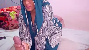 Penis Flash To Indian Bhabhis Stepsister, She Suck The Shaft Like Pro And Take Cum In Mouth