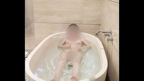 Japanese college girl's intimate bath scene