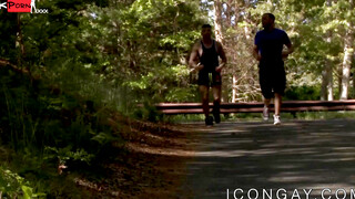 Athletic Asian Jessie Lee sucks and fucks after jogging