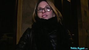 French with glasses agrees on a fuck for cash - Public Agent