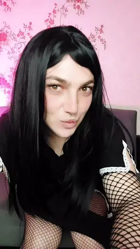 Crossdresser Model Magic: Dancing with Grace