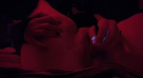 Intense Playtime: Trans Model xSinKittyx Explores Pleasure with Vibrators and Whips